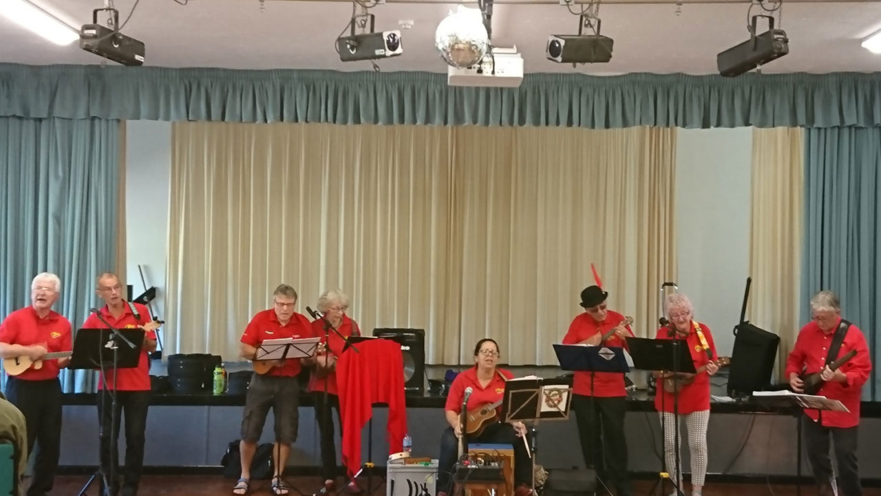 The Flaming Ukes at Amberwood Care Home